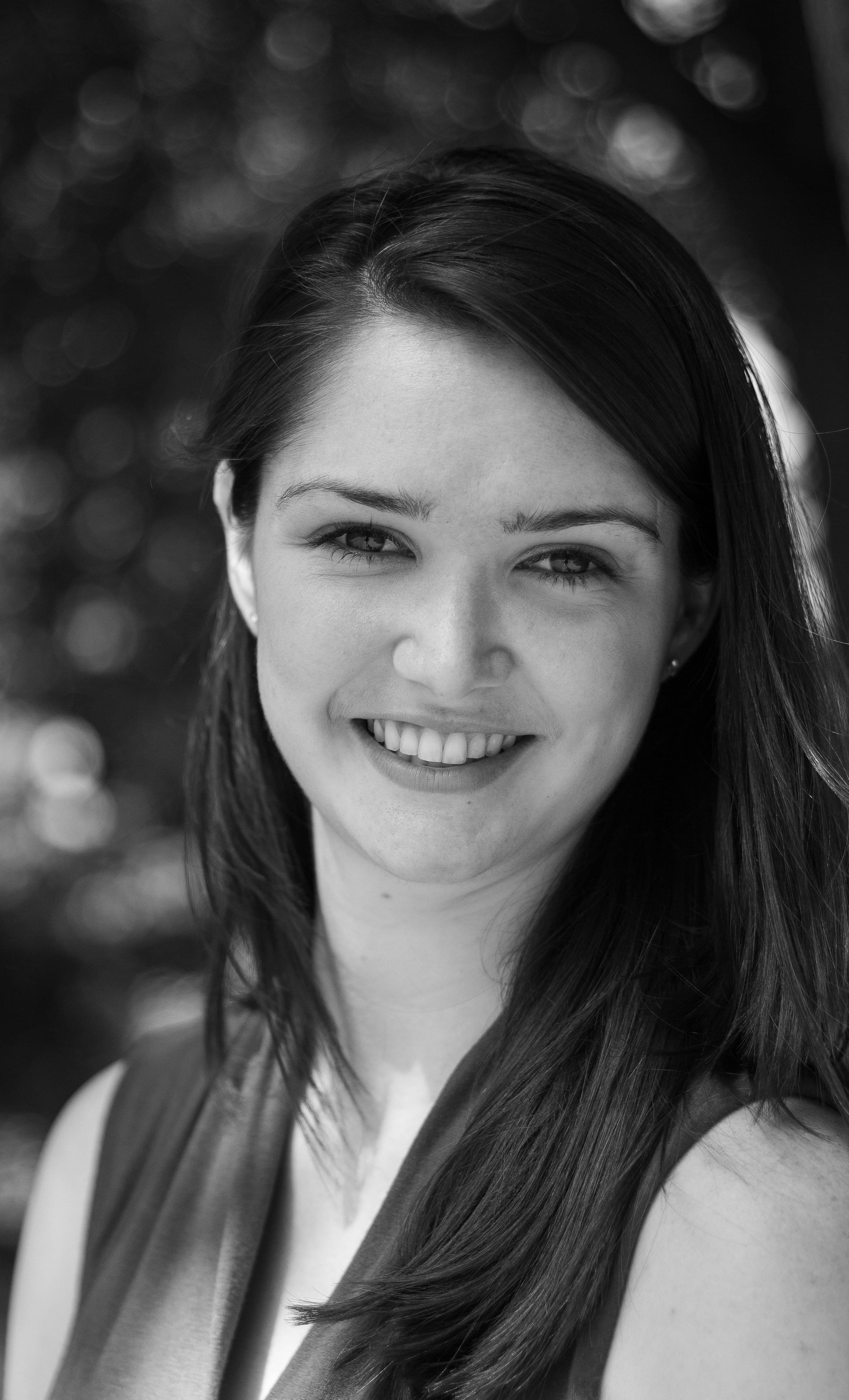 Veronica Murphy portrait with dark blazer